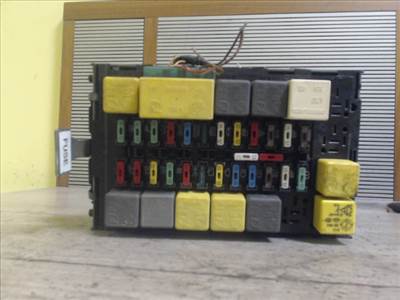ALFA ROMEO ROMEO 145 Biztosítéktábla BCM BSI BSM SAM GEM modul Utastér