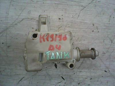 AUDI A4 01-04 Központizár motor tankajtóhoz