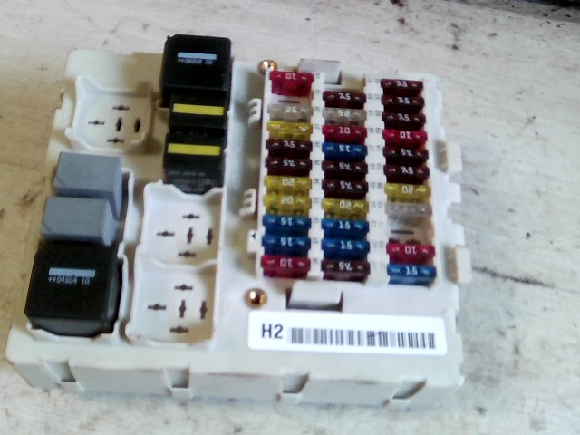 FORD FOCUS 98-04 Biztosítéktábla BCM BSI BSM SAM GEM modul Utastér 1. kép