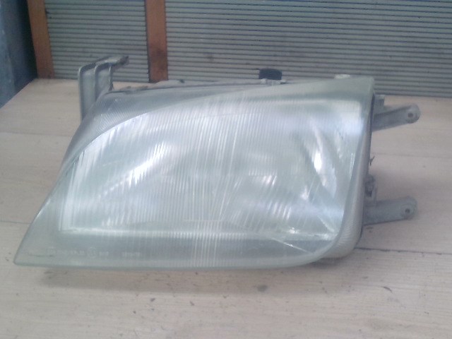 SUZUKI SWIFT 96-05 Bal első fényszóró 1. kép