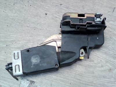 VOLVO V40 Jobb első ajtó zárszerkezet központizáras