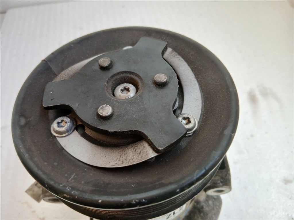 Opel Astra J 2009-2015 Klíma kompresszor     13250608 2. kép