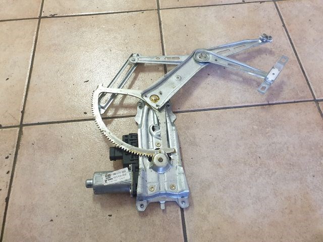 Opel Astra G Jobb első ablakemelő  90579572 2. kép