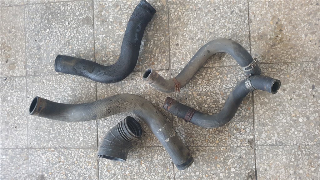 Honda Accord 8Gen vízcső , coolercső  1. kép