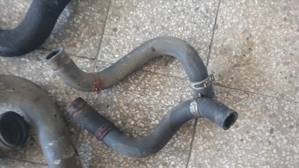 Honda Accord 8Gen vízcső , coolercső  4. kép