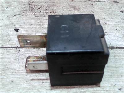 ALFA ROMEO romeo 156 97-03 relé