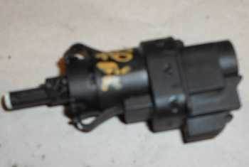 FORD C-MAX 03.06-07.03 Féklámpa pedál kapcsoló