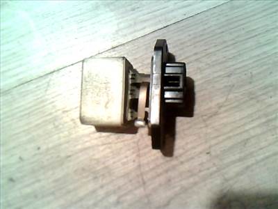 MAZDA 121 90.12.01-96.02.28 Fűtőmotor előtét ellenállás 
