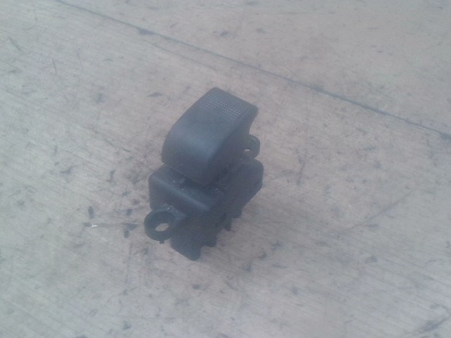 MAZDA 2 03.04-07.11 Ablakemelő kapcsoló pozíció független 1. kép