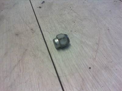 MAZDA PREMACY 99.01-05.10 Kerékanya