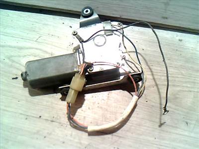 SUZUKI SWIFT 89-96 Ablaktörlő motor hátsó