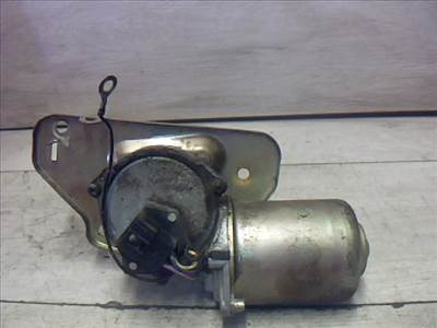 SUZUKI SWIFT 96-05 Ablaktörlő motor első