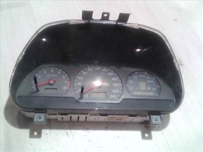 VOLVO S40 Kilométeróra