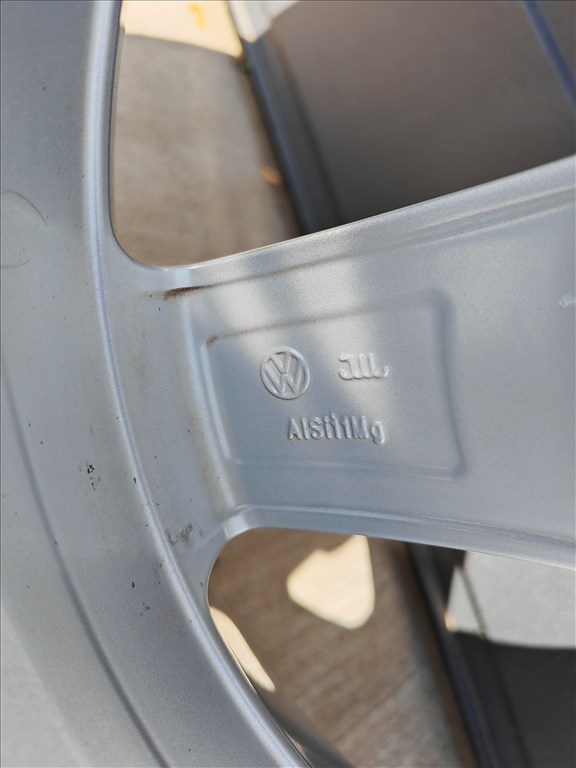 16" 5x112 VW "Aspen" Passat B8 gyári alufelni szett téligumikkal! 6. kép