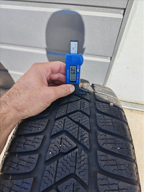 16" 5x112 VW "Aspen" Passat B8 gyári alufelni szett téligumikkal! 8. kép