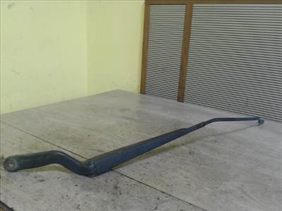 FORD FIESTA 05-08 VAN Ablaktörlő kar jobb első