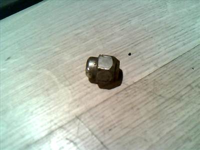 MAZDA PREMACY 99.01-05.10 Kerékanya garnitúra