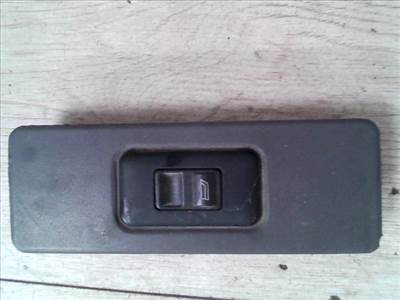 MERCEDES VITO 96- Jobb első ablakemelő kapcsoló