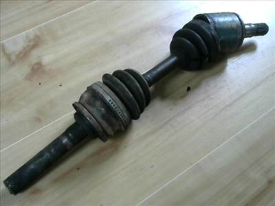 MITSUBISHI L200 01-07 Bal első féltengely