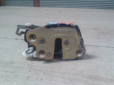 MITSUBISHI LANCER 91-96 Bal hátsó ajtó zárszerkezet központi záras