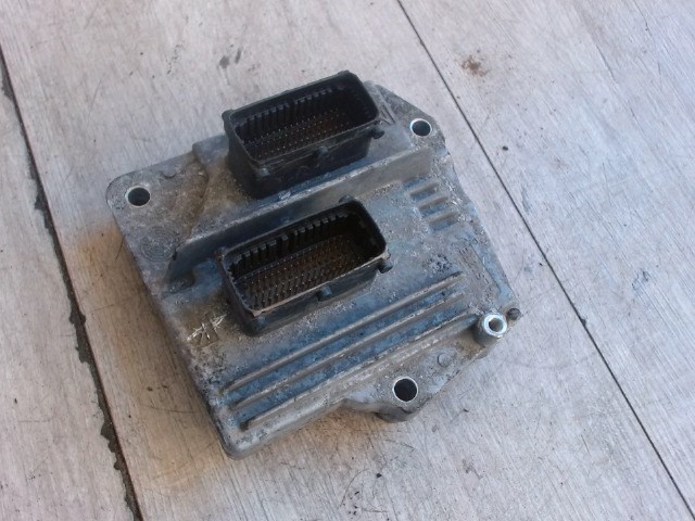 OPEL ASTRA H 04-10 Motorvezérlő egység ECU PCM modul 1. kép