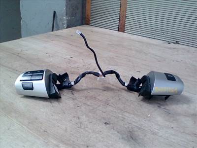 TOYOTA Auris 2007.03.01-2010.02.28 Rádió kapcsoló