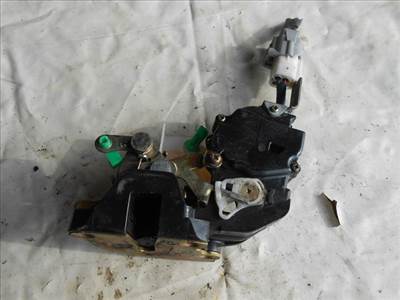 TOYOTA CARINA E 92.04-97.07 Bal hátsó ajtó zárszerkezet központi záras