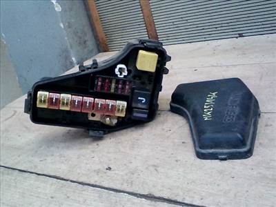 VOLVO S70 Biztosítéktábla BCM BSI BSM SAM GEM modul Motortér