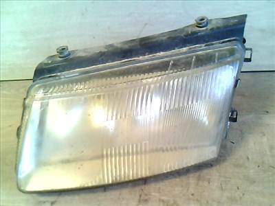 VOLKSWAGEN PASSAT 96.10-00.10 B5 Bal első fényszóró