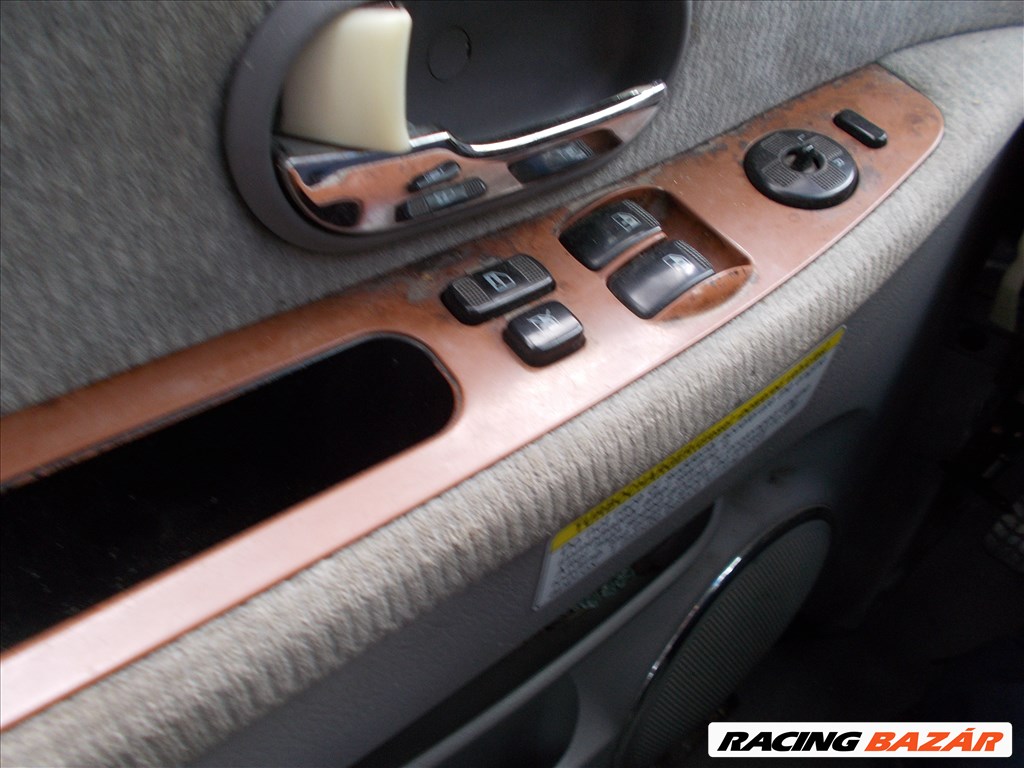 Kia Carnival (KV-II) bontott alkatrészei 10. kép