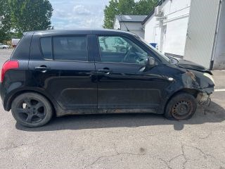 SUZUKI SWIFT III (MZ, EZ) Jobb hátsó Dobbetét (Kerékjárati, Műanyag) 2. kép