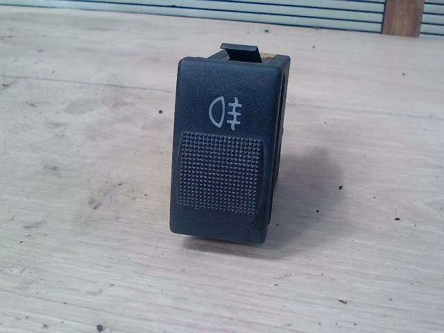 AUDI A4 94-98 Ködlámpa kapcsoló hátsó 1. kép