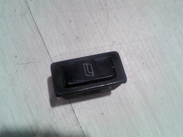 CITROEN SAXO -99 Jobb első ablakemelő kapcsoló 1. kép