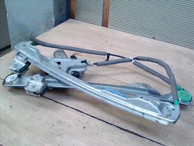 FORD FOCUS 98-04 Jobb első ablakemelő szerkezet elektromos
