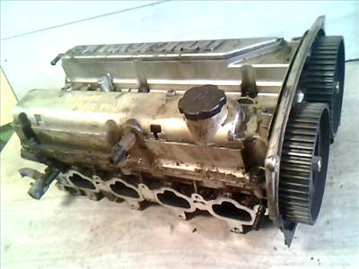 HYUNDAI Santa Fe 2001.03.01-2006.01.30 Hengerfej. benzines