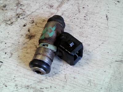 LANCIA Y   96- Injektor befecskendező hengerenkénti