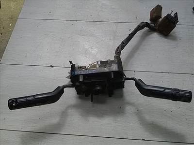 MITSUBISHI SPACE RUNNER Kormánykapcsoló komplett 