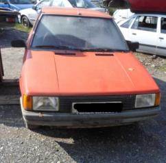 RENAULT R9 Jobb első féknyereg munkahengerrel