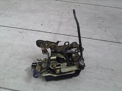 SUZUKI SWIFT 89-96 Bal első ajtó zárszerkezet mechanikus