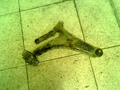 SUZUKI SWIFT 89-96 Jobb első lengőkar