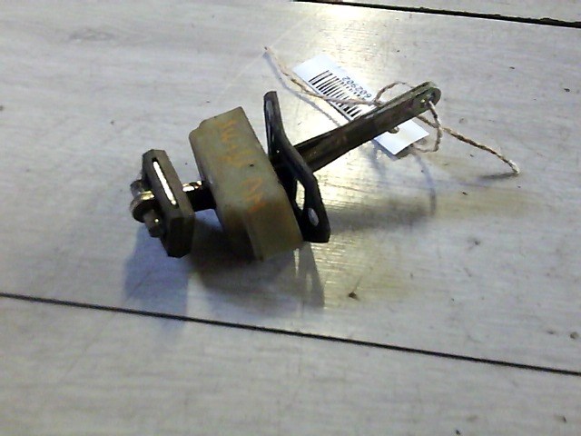 SUZUKI SWIFT 96-05 AJTÓHATÁROLÓ / HÁTSÓ 1. kép