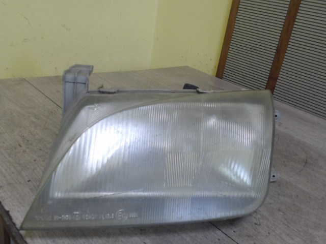 SUZUKI SWIFT 96-05 Bal első fényszóró 1. kép