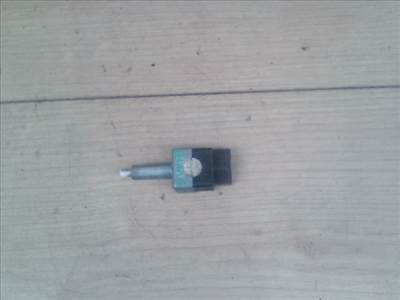 SUZUKI SWIFT 96-05 Féklámpa pedál kapcsoló