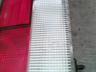 SUZUKI SWIFT 96-05 Jobb hátsó lámpa