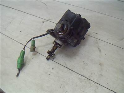 TOYOTA COROLLA E80 83.05-87.04 Gyújtáselosztó