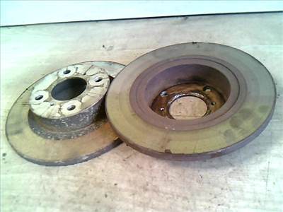 SUZUKI WagonR+ Első pár féktárcsa