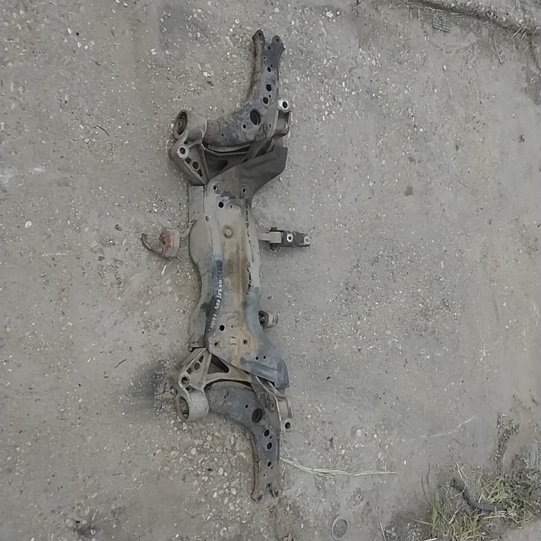 SKODA FABIA 99-07 Első bölcső futóműtartó segédkeret 1. kép