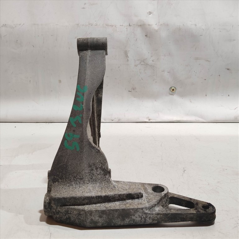 Alfa Romeo 159, Brera, Spider 3,2 v6 klímakompresszor tartóbak 55192825 3. kép