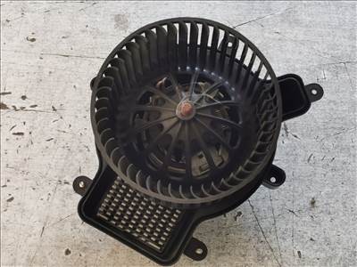 Peugeot 5008 I HDi 110 Fűtőmotor  t3953001behr