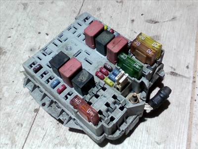 FIAT ALBEA 02.01.01-04.12.31 Biztosítéktábla BCM BSI BSM SAM GEM modul Motortér